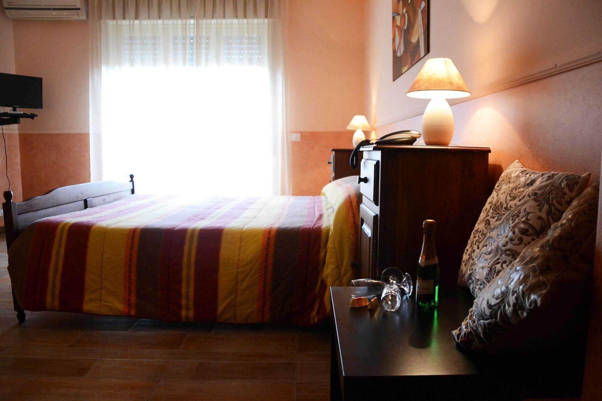 B&B Notti E Dintorni ニコロージ エクステリア 写真